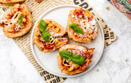 Ricetta fit: Chiocciole di pizza proteica con prosciutto e mais