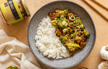 Ricetta fit: Tagliatelle di seitan con broccoli in salsa asiatica